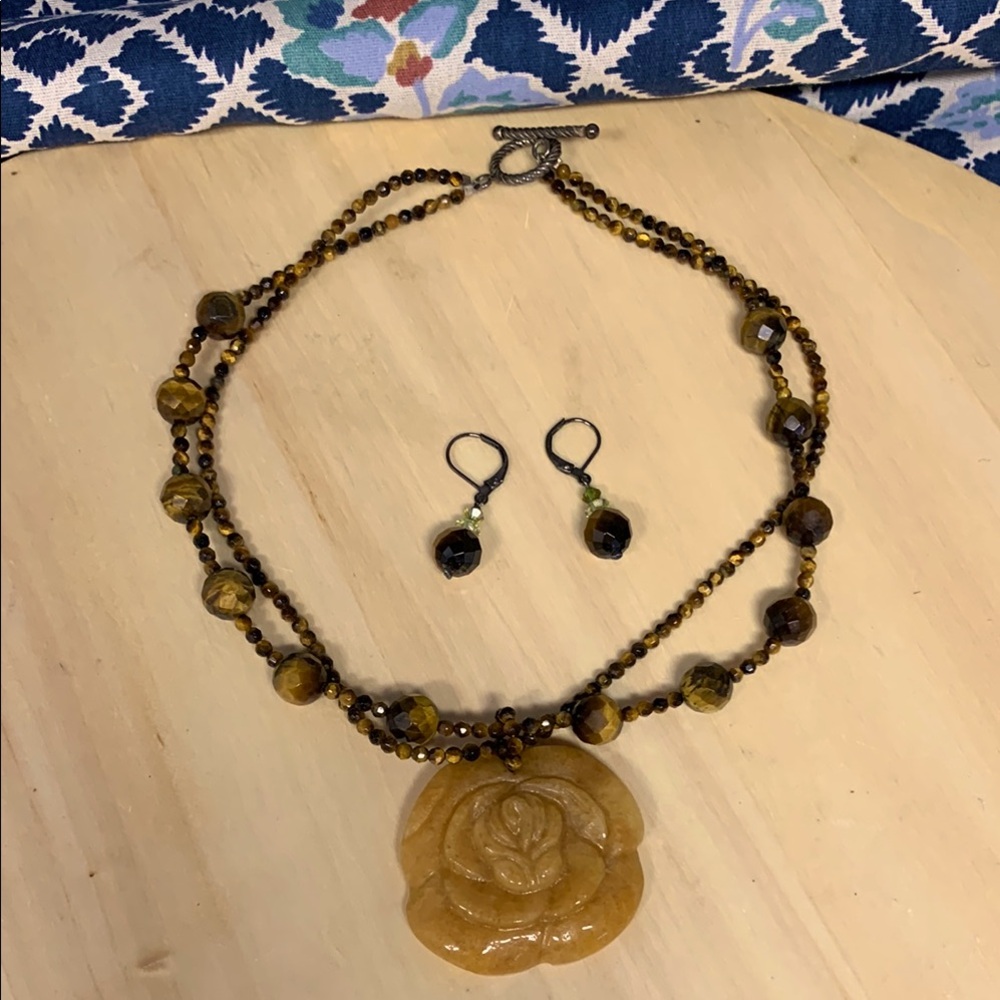 Elegant Brown Beaded Necklace and Earring Set with Large Stone Flower